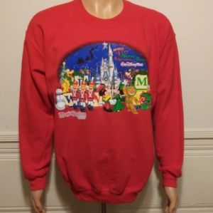 Disney World 2007 Christmas Sweatshirt Medium  NWT